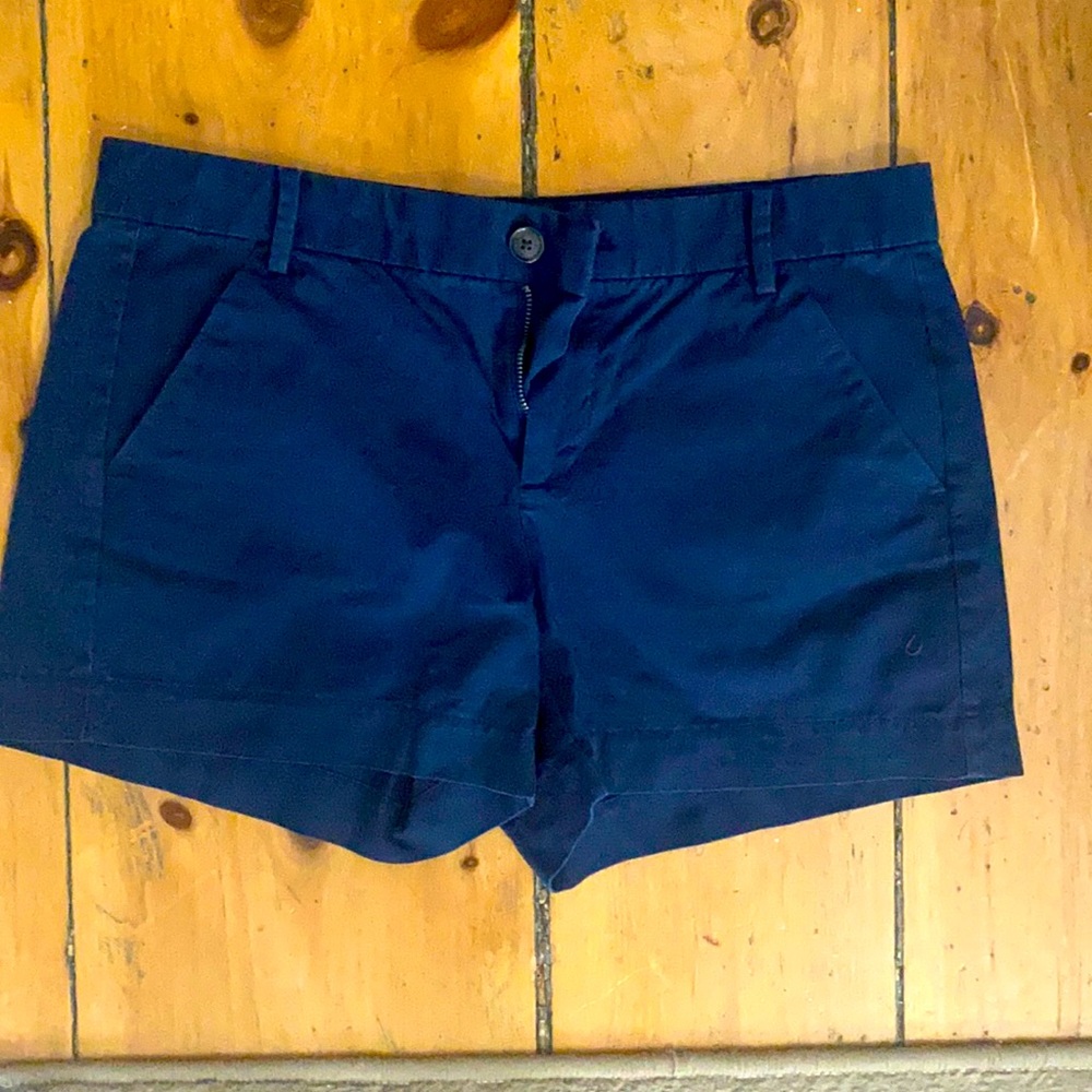 Women’s navy gap shorts (size4)